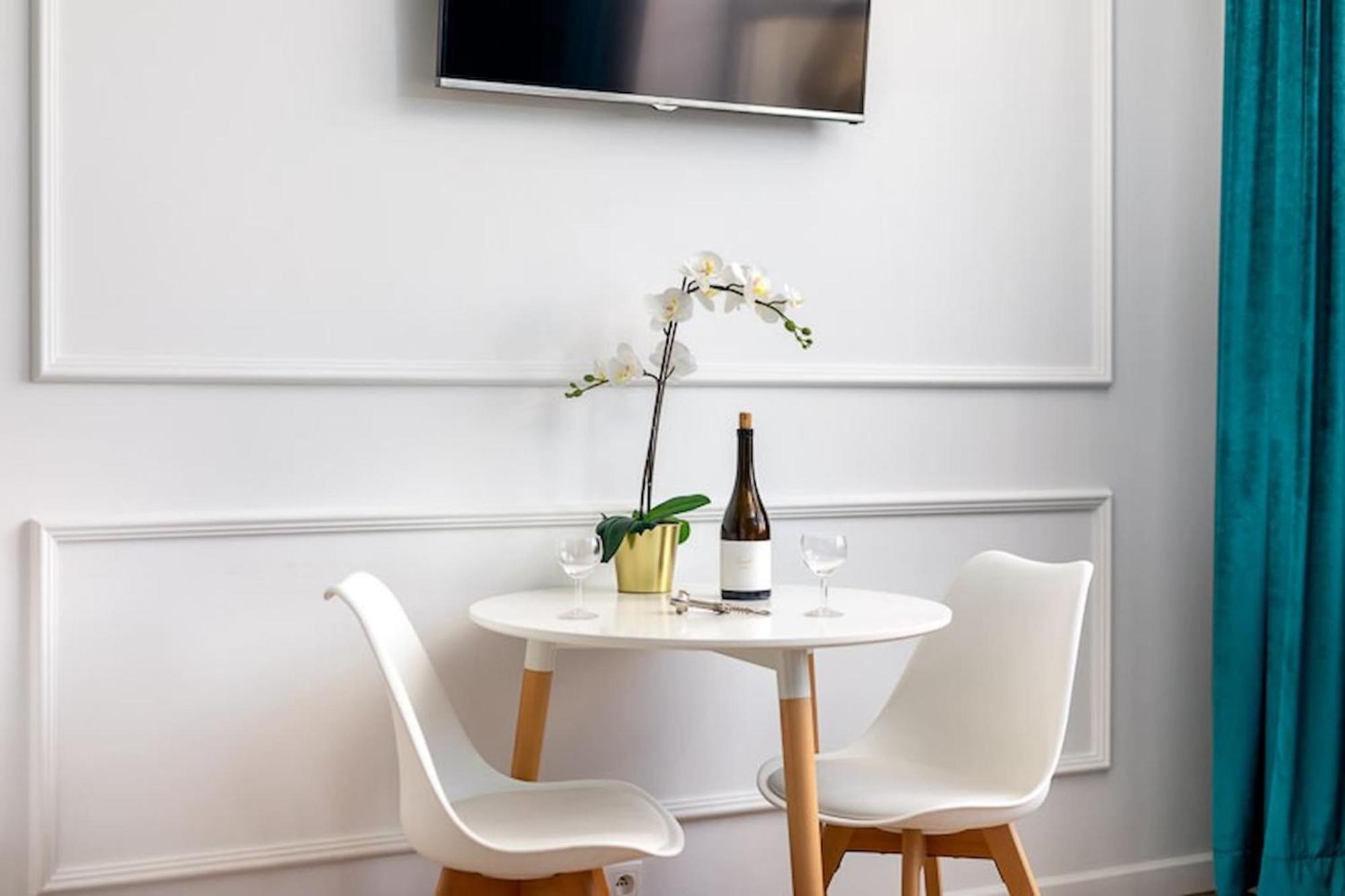 Gagarina 33 - Colorful Studio By Noclegi Renters Warsaw Ngoại thất bức ảnh